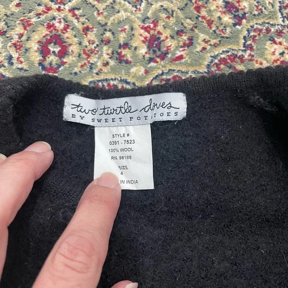 Two Turtle Doves by Sweet Potatoes wool sweater girls size 4 - Picture 3 of 4